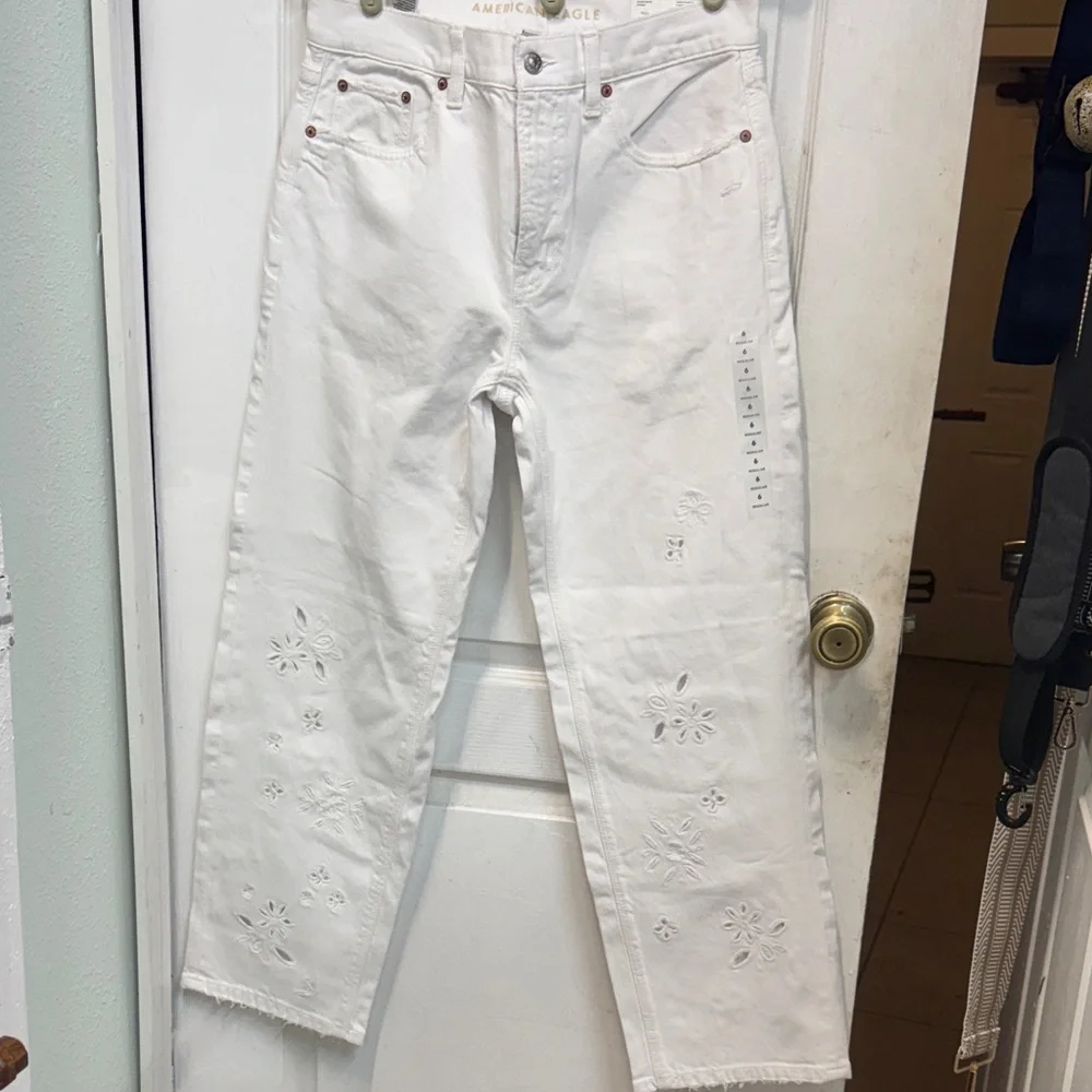 American Eagle Outfitters White Embroidered Floral Jeans